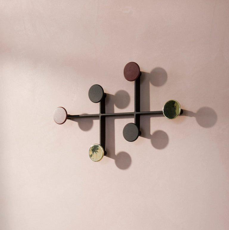 COAT HANGER-AFTEROOM MEDIUM-BLACK/BRASS/BORDEAUX