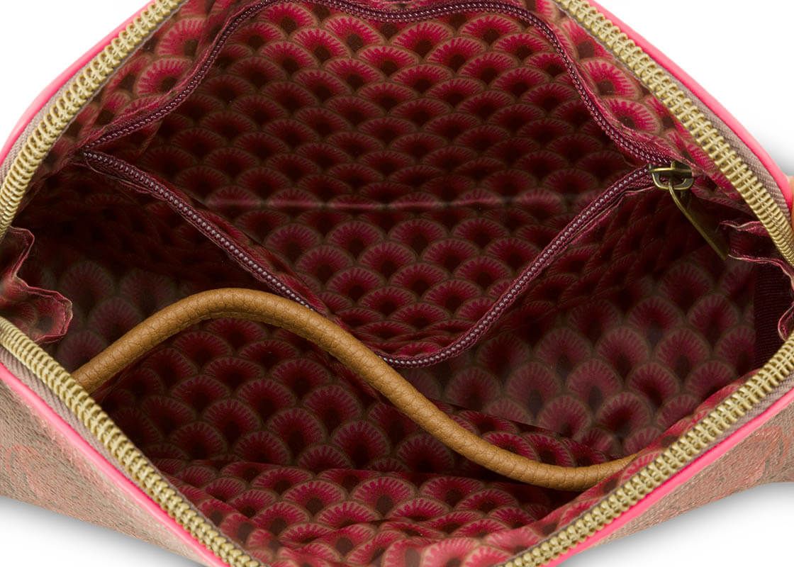 Cosmetic Bag Triangle Small Suki Pink