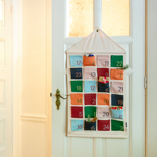 CHRISTMAS-ADVENT CALENDAR-HOUSE