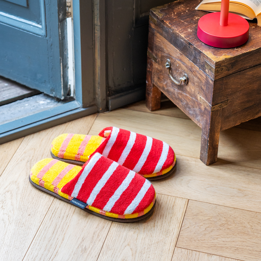 SLIPPERS-MELLO RED-SIZE:35-39