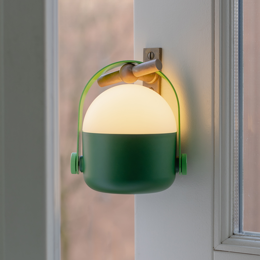 LIGHT-OLE GREEN