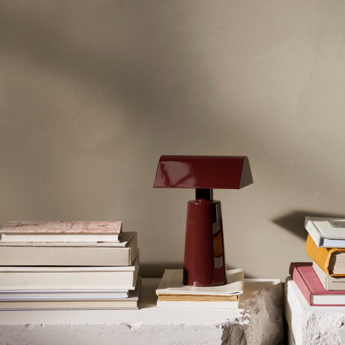 TABLE LAMP-CARET MF1 PORTABLE-DARK BURGUNDY