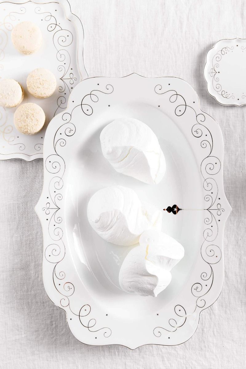 Royal Winter White oval serving dish 40cm