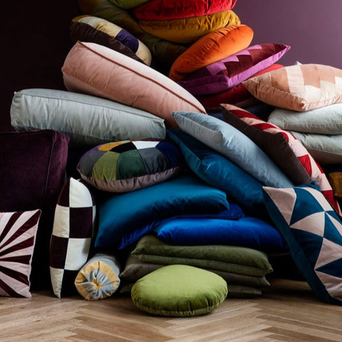 CUSHION-LAURA ROUND VELVET-MULTI-1