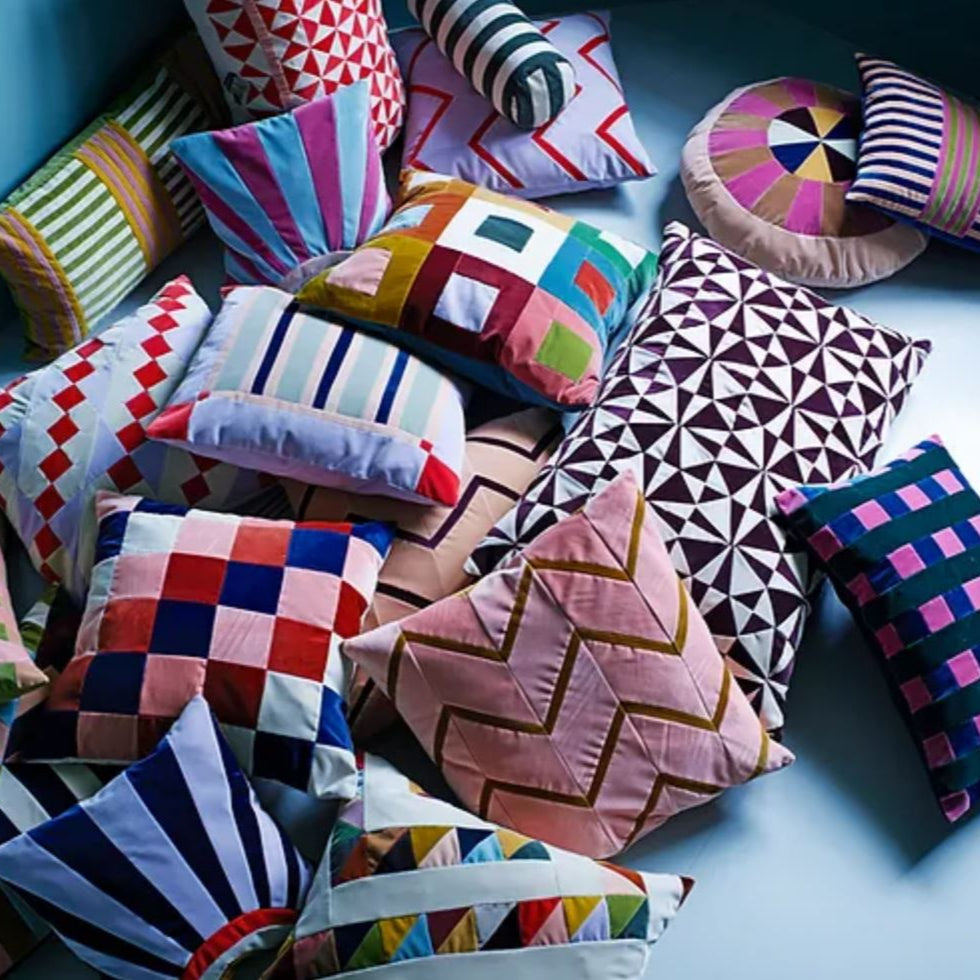 CUSHION-FLORA ROUND VELVET CUSHION-DARK BLUE