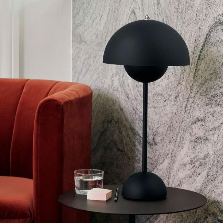 TABLE LAMP-FLOWERPOT VP3-MATT BLACK