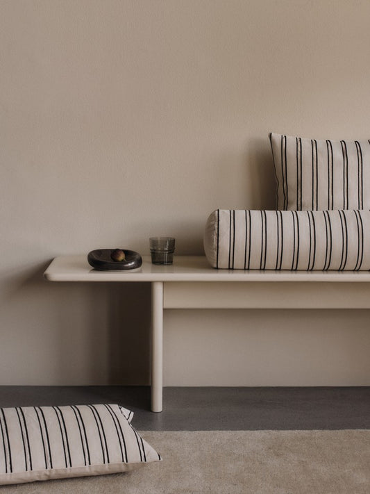 CUSHION-TWILL SQUARE-OFF WHITE/BLACK