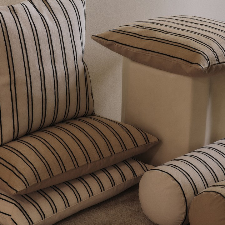 CUSHION-TWILL SQUARE CUSHION-CASHMERE/BLACK