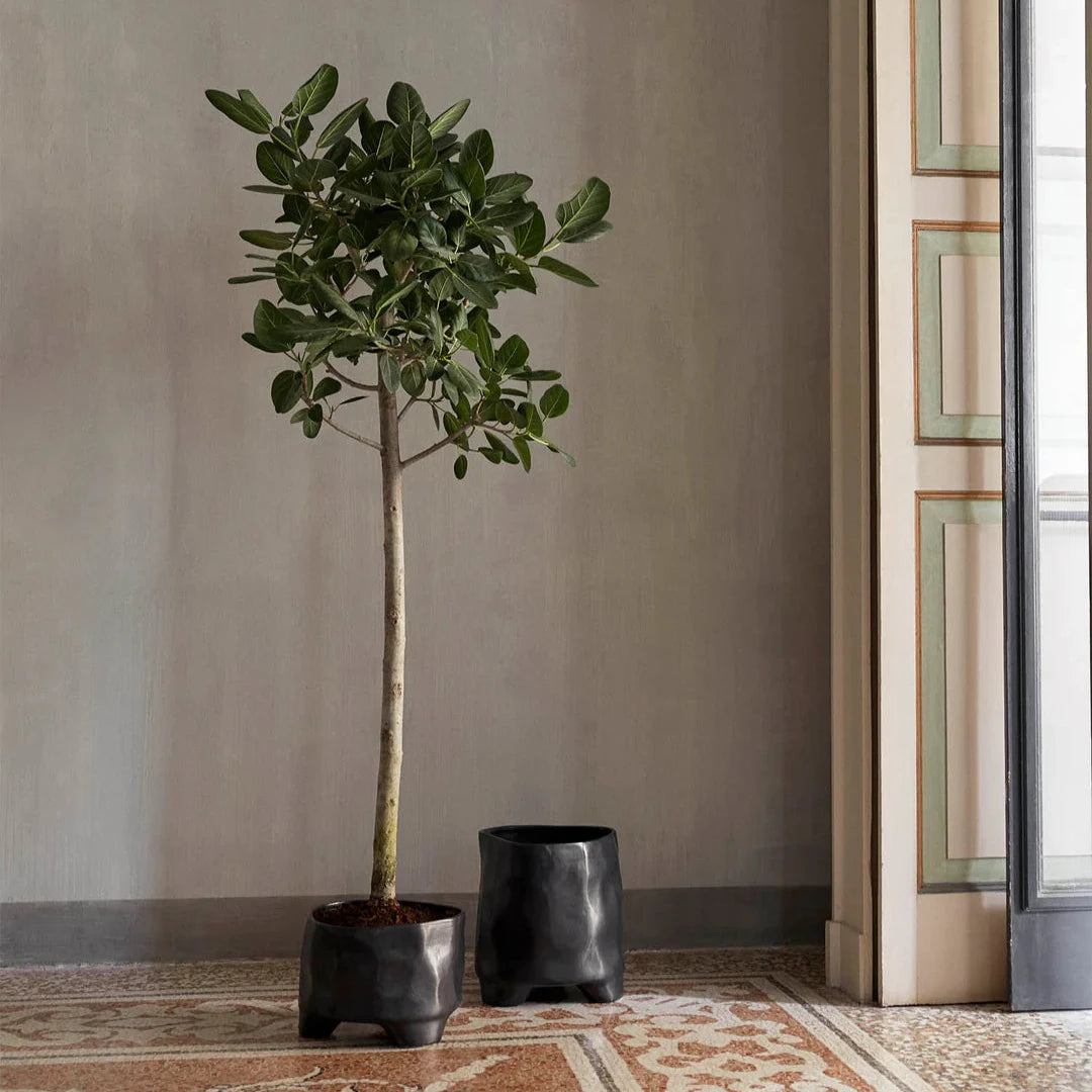 PLANT POT-ESCA-LARGE-BLACK