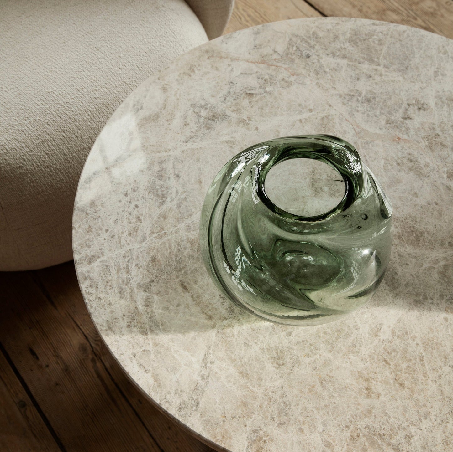 VASE-WATER SWIRL VASE ROUND-RECYCLED CLEAR