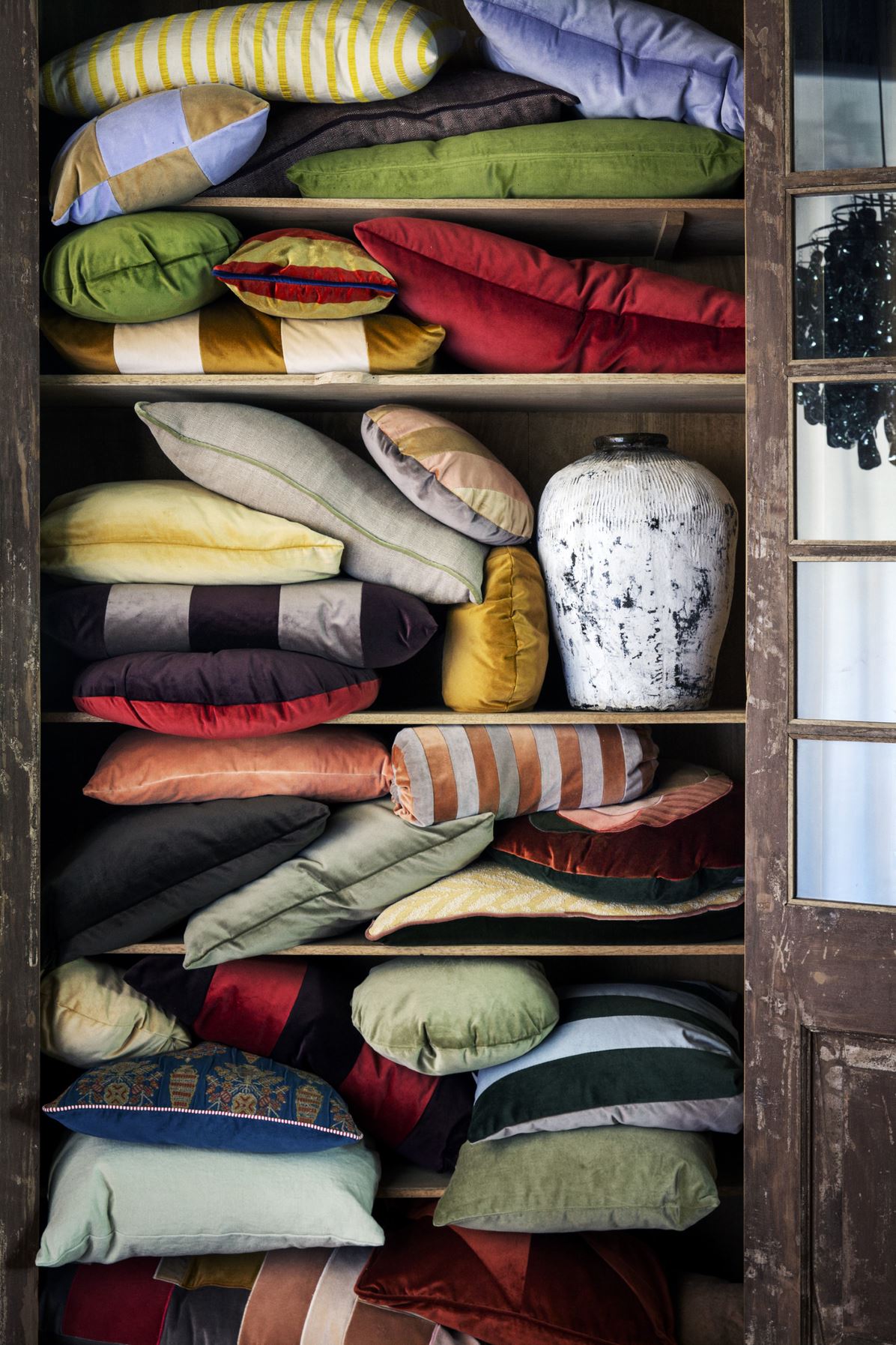 PIPPA 40X80 VELVET CUSHION SAGE-TOMATO