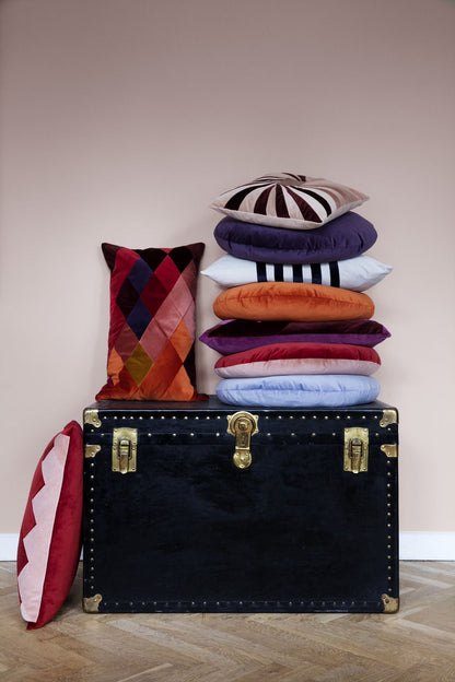 CUSHION-ABIGAIL 40X60 VELVET TOMATO-DUSTY WHITE