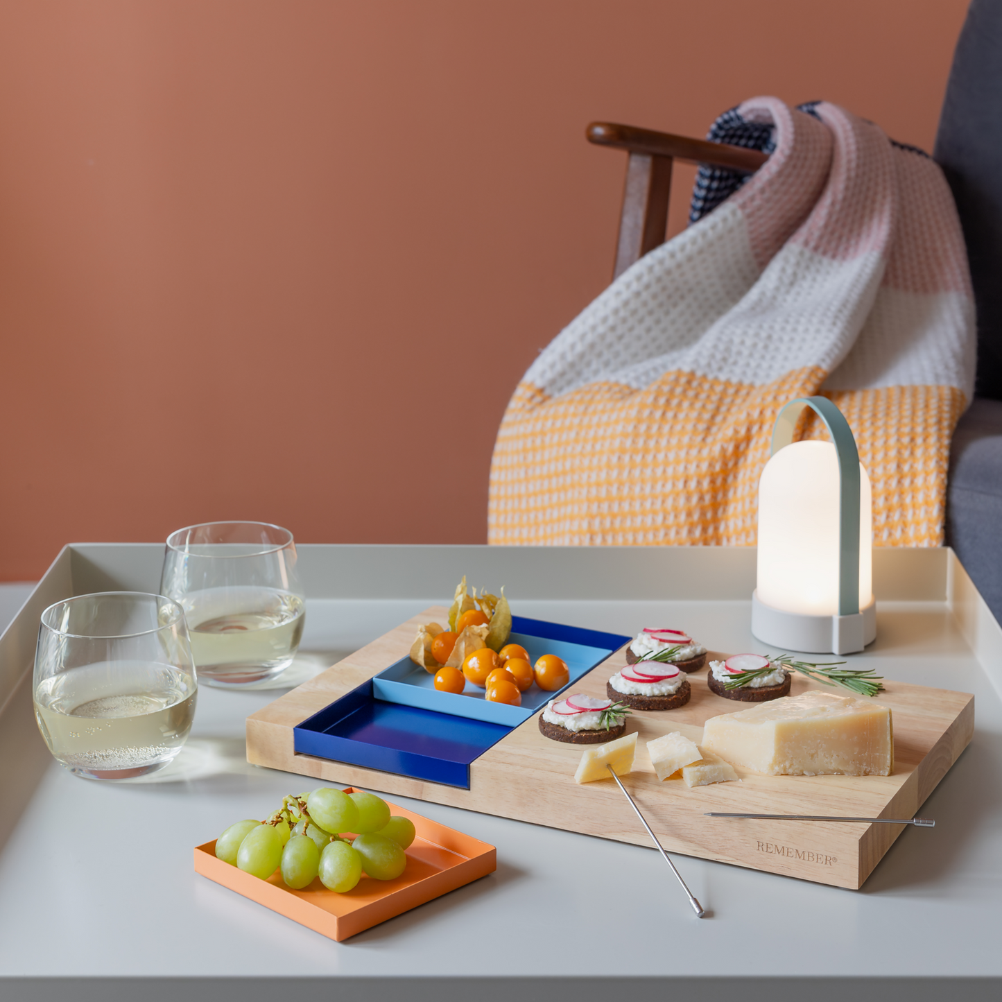 SERVING BOARD-GUSTO-M