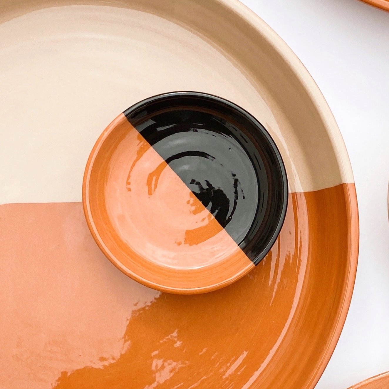 BOWL-DIPPED MINI BOWL-BLACK