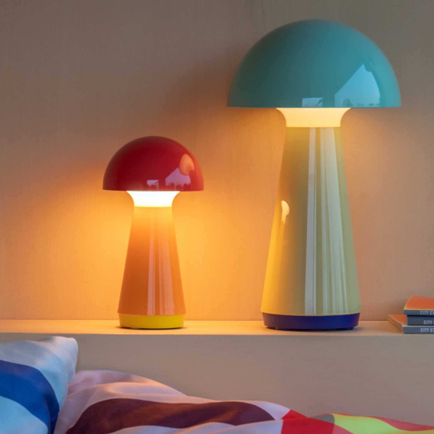 TABLE LAMP-BOBBI-CORAL